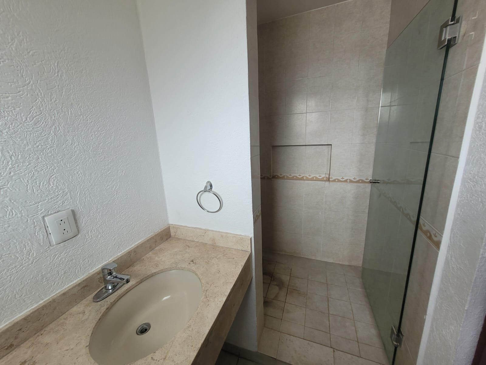 baño2_1.jpg